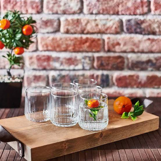 طقم أكواب زجاجية أنيقة