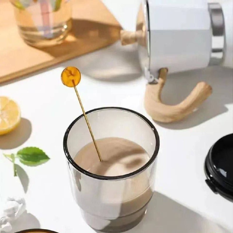 مجموعة أكواب سيراميك ملونة