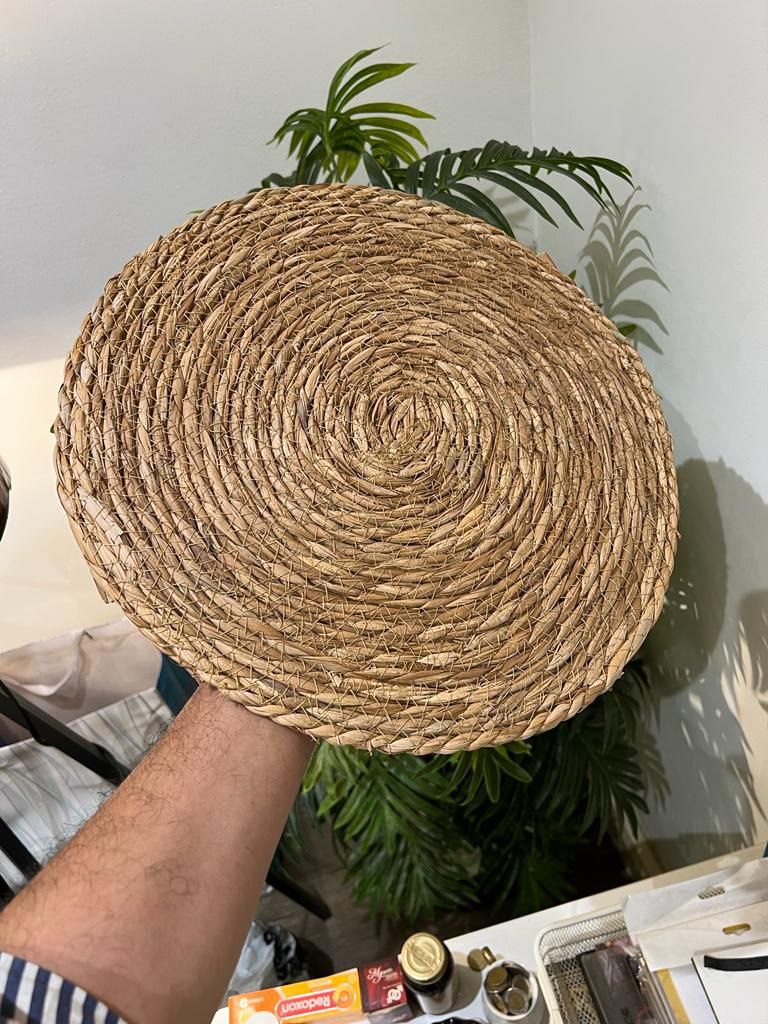 كوستر خوص أنيق للمائدة