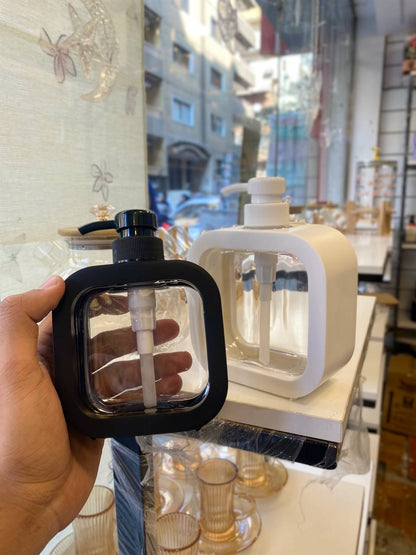 ديسبنسر أكريليك شيك وأنيق